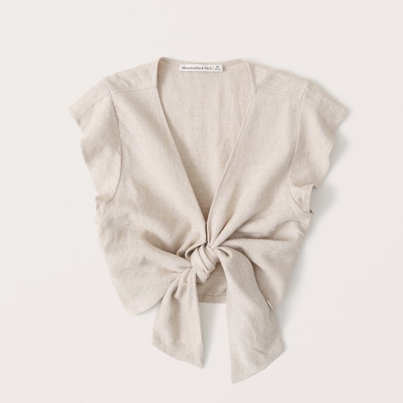 ISO LOOKING FOR THIS TOP - Picture 2 of 3